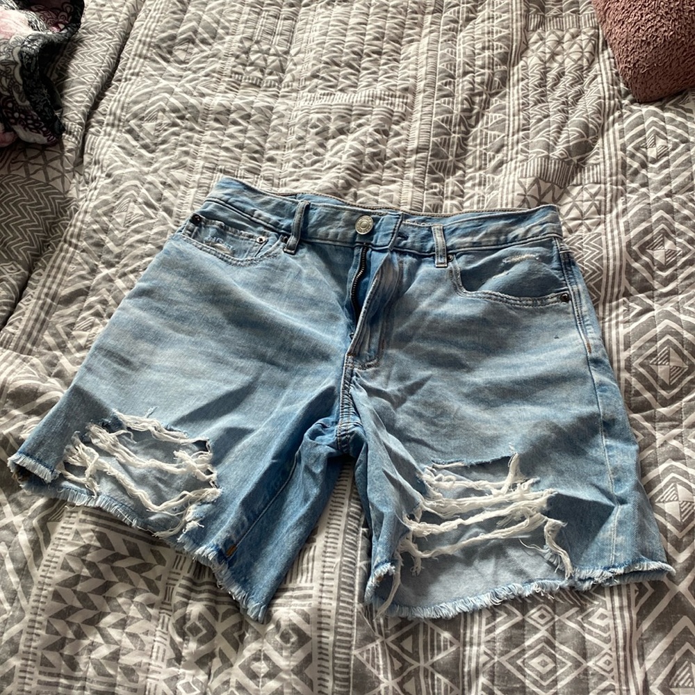 Denim mid-rise boyfriend shorts